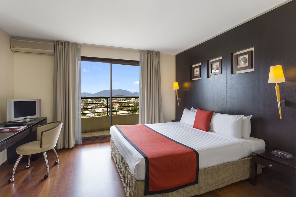 รามาด้า โฮเต็ล แอนด์ สวีทส์ โนเม Hotel นูเมีย ภายนอก รูปภาพ