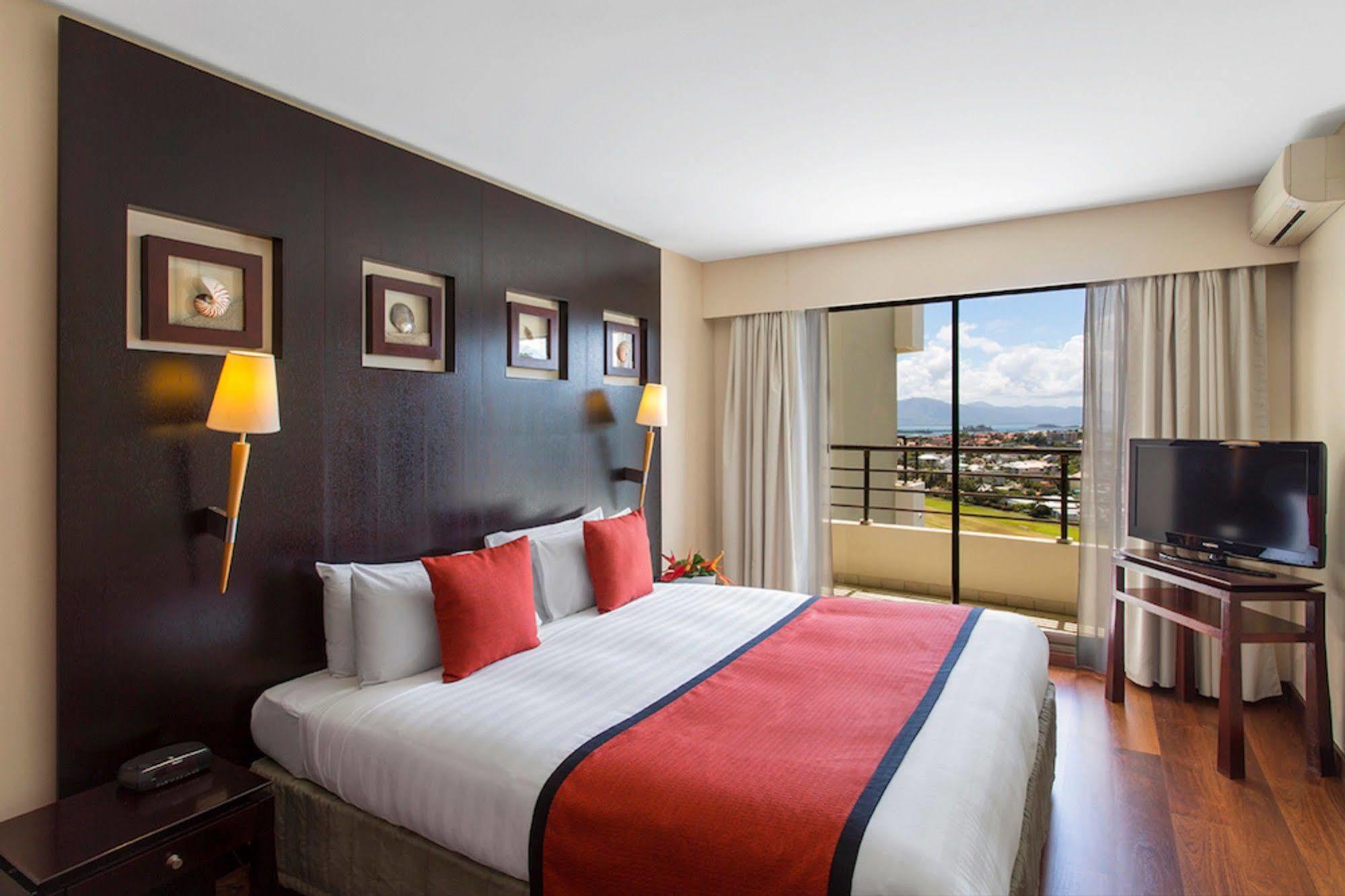 รามาด้า โฮเต็ล แอนด์ สวีทส์ โนเม Hotel นูเมีย ภายนอก รูปภาพ
